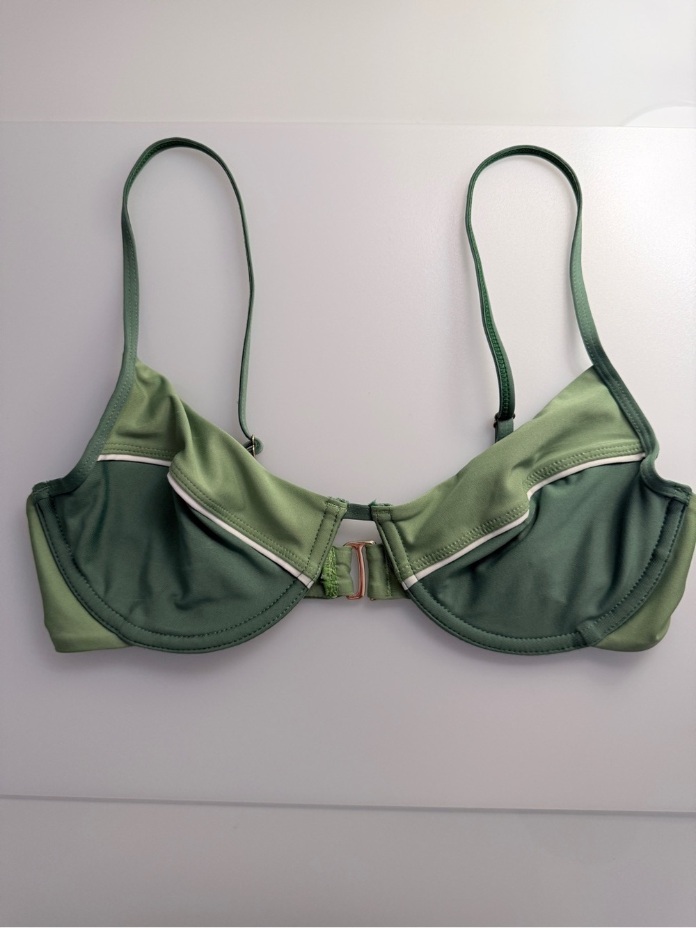 Inner Relm Free People Islandtime Bra Cup Bikini Top in Green Size Medium NWOT - Picture 2 of 5